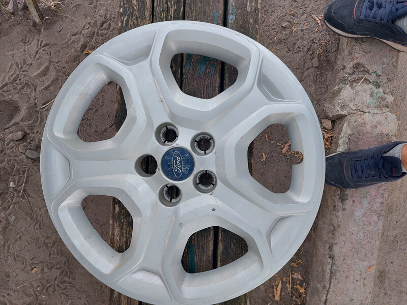 Ковпаки на диски Ford Escape  2019 