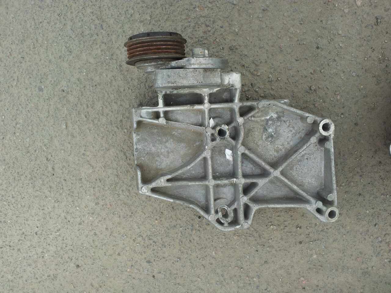 Кронштейн компрессора Audi A4 B5  1996 1.8 Бензин Львов