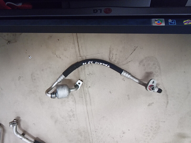 Трубка компрессора кондиционера Ford Taurus 2016 г.  2.0 л бензин Киев