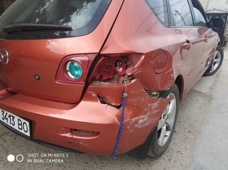 Бампер задний Mazda 3 BK хэтчбек 2005 г.  2.0 л бензин Одесса