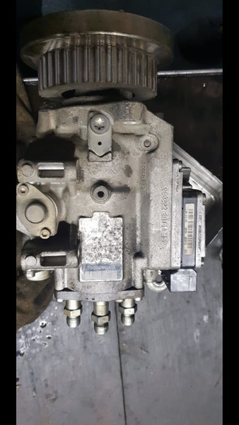 Ищу исправный тнвд Audi A4 B6  2002 2.5 Дизель Полтава