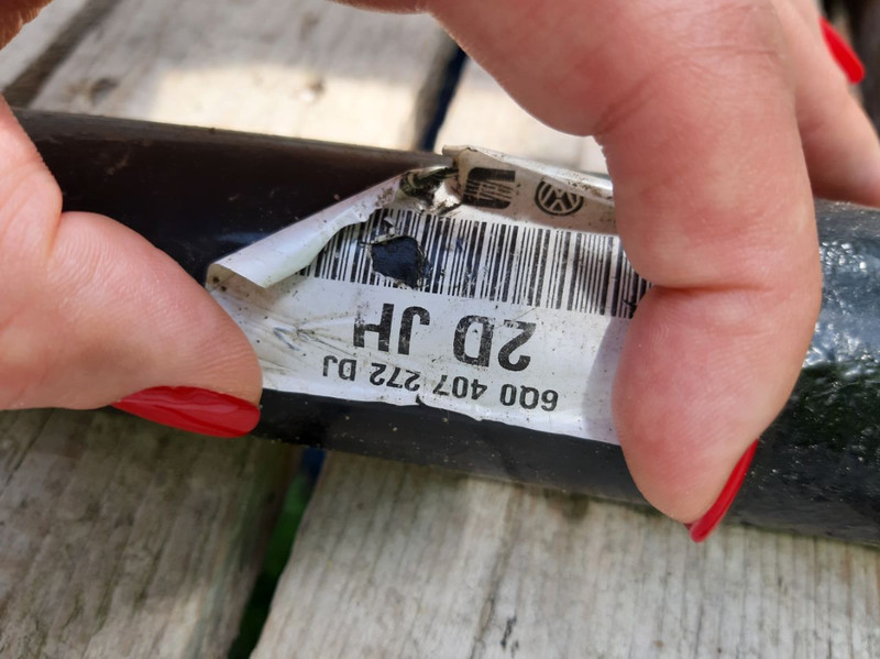 Полуось передняя правая 600 407 272 dj Volkswagen Polo 4  2007 хэтчбек 1.4 Бензин Ровно