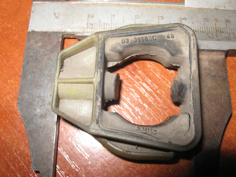 Кронштейн крепления радиатора Volkswagen Bora  2004 1.6 Бензин Славянск