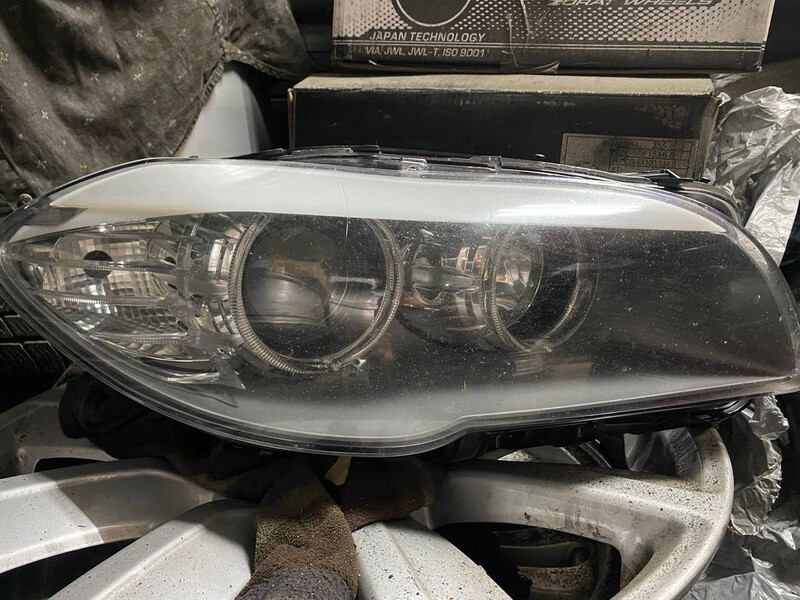 Фара передняя левая BMW 5 Series 2010 г.  3.0 л дизель Ровно