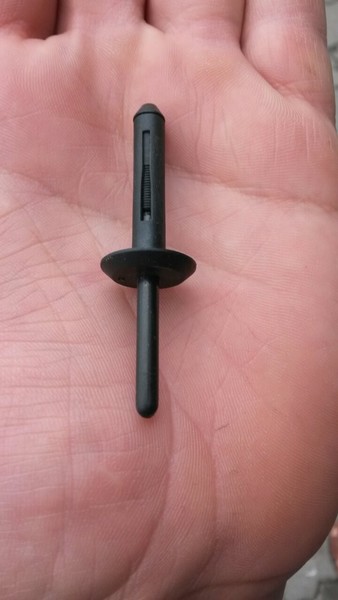 Крепление накладок на арки BMW X6  2012 хетчбек 3.0 Дизель 