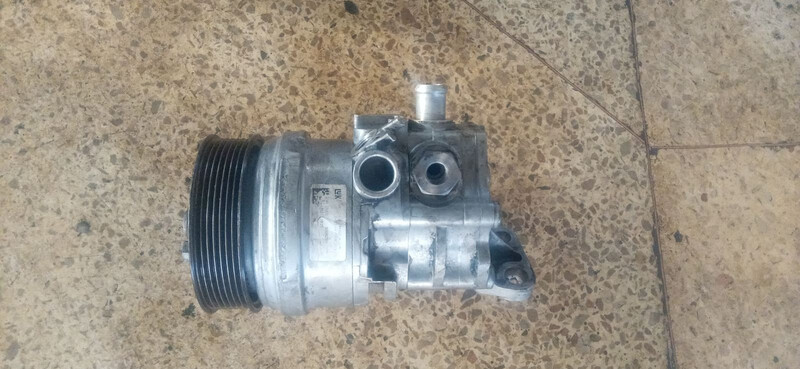 Насос гидроусилителя руля 32 41 6 783 962   BMW X5