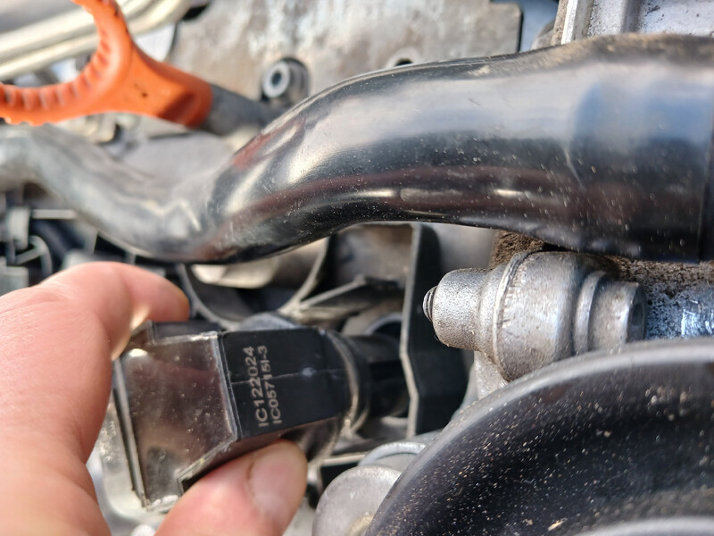 Катушка зажигания Volkswagen Passat B6  2009 универсал 14.0 Бензин Шаргород