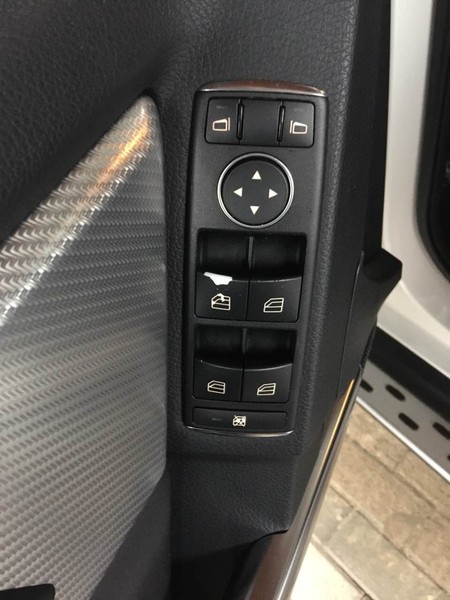 Кнопка стеклоподъемника Mercedes-Benz GLK-Сlass  2012 2.0 Дизель Киев