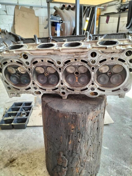 Головка двигателя (мотор j24b) Suzuki Kizashi  2010 2.4 Бензин Житомир