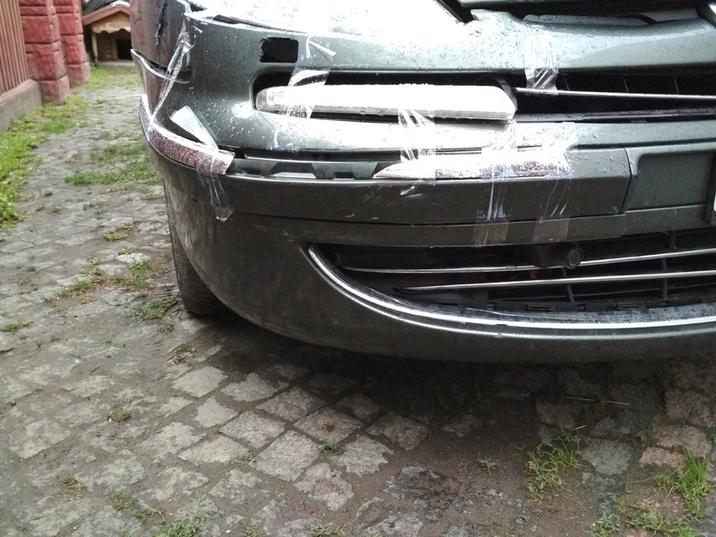 Решетка бампера Peugeot 807 2013 г.  2.0 л дизель Луцк