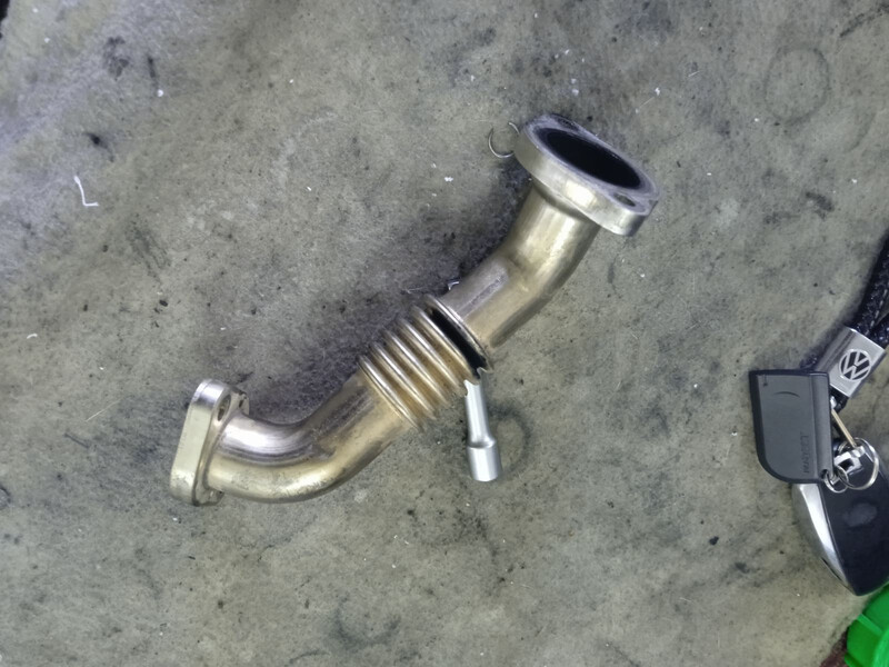 Патрубок турбіни Volkswagen Touareg  2011 3.0 Дизель Умань