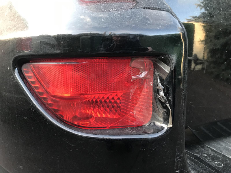 Отражатель задний левый 8145642010   Toyota RAV4