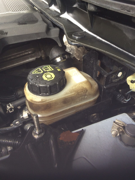 Бачок тормозной жыткости Mazda CX-7  2007 2.3 Бензин Одесса