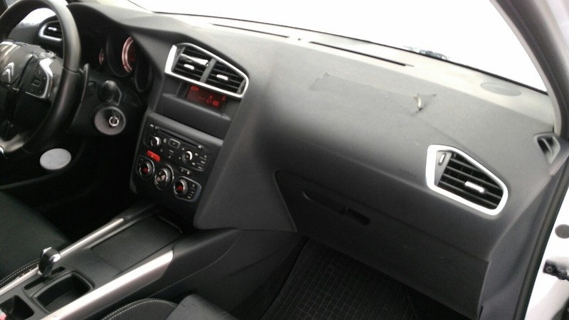 Приборная панель Citroen C4  2013 хэтчбек 1.6 Дизель Житомир