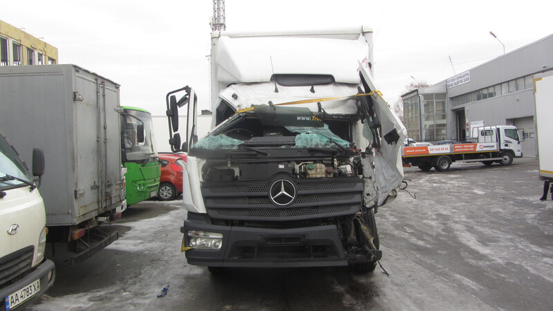 Кабіна Mercedes-Benz Atego  2014 5.1 Дизель Київ