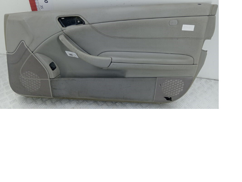Дверная карта Mercedes C-Class купе 2006 г.  1.8 л бензин Киев
