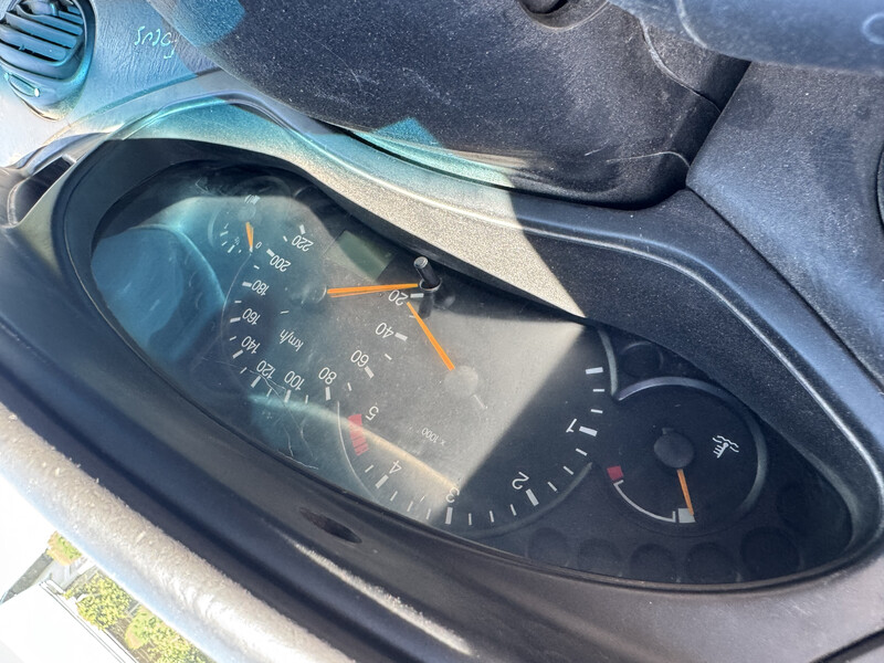 Панель приборов Ford Focus универсал 2001 г.  1.8 л дизель
