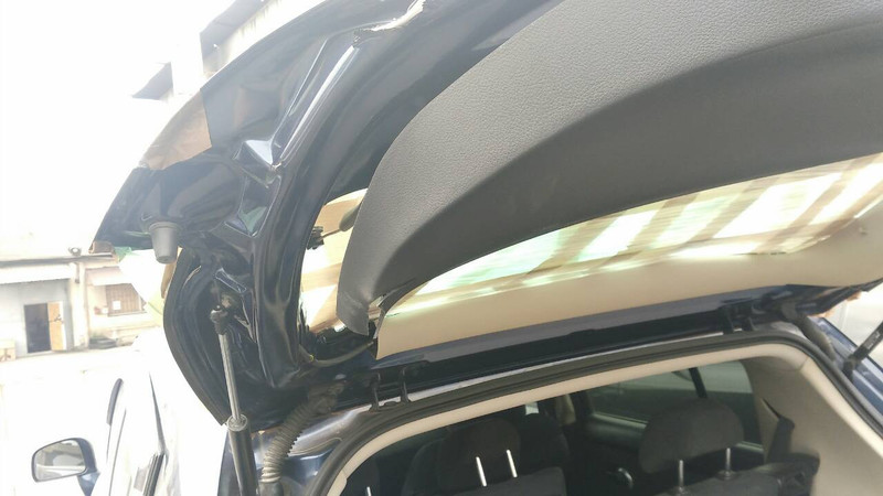 Карта крышки багажника (темно серая) Nissan Tiida C11  2009 хетчбек 1.6 Бензин 