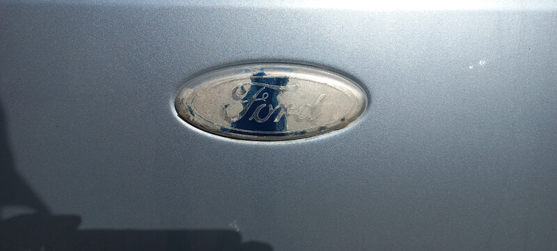 Эмблема крышки багажника Ford Fusion  2008 универсал 1.6 Бензин Винница