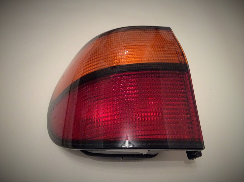 Фонарь задний левый внешний 7M0945095G   Volkswagen Sharan