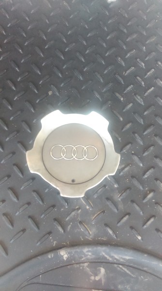 Калпачок на диск Audi A6 allroad quattro  2000 2.7 Бензин 