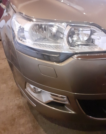 Фара передняя галоген led Citroen C5 2014 г.  1.6 л дизель Днепр