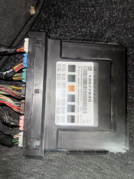 Блок комфорту Chevrolet Cruze  2011 1.8 Бензин 