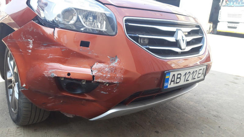 Бампер передний голый Renault Koleos  2012 2.0 Дизель Винница