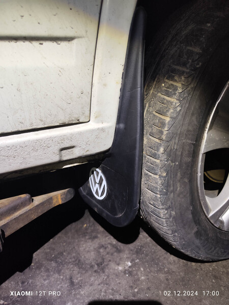 Бризговік передній лівий Volkswagen T4 (Transporter)  2001 2.5 Дизель Киев