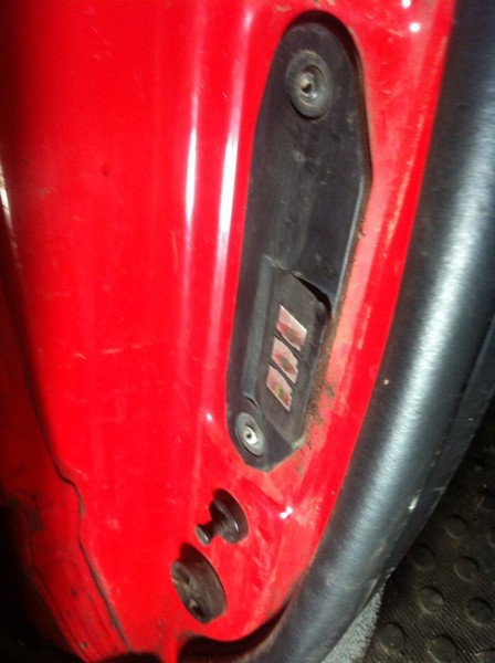 Контакты на дверь Ford Transit  2004 2.0 Дизель Шишаки