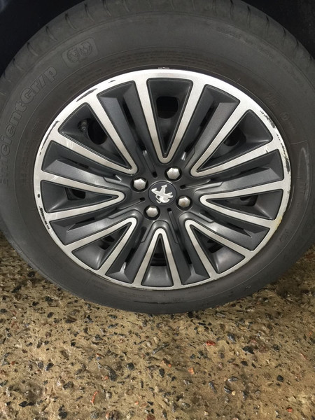 Колпаки на диски Peugeot 2008  2014 1.2 Бензин Сумы