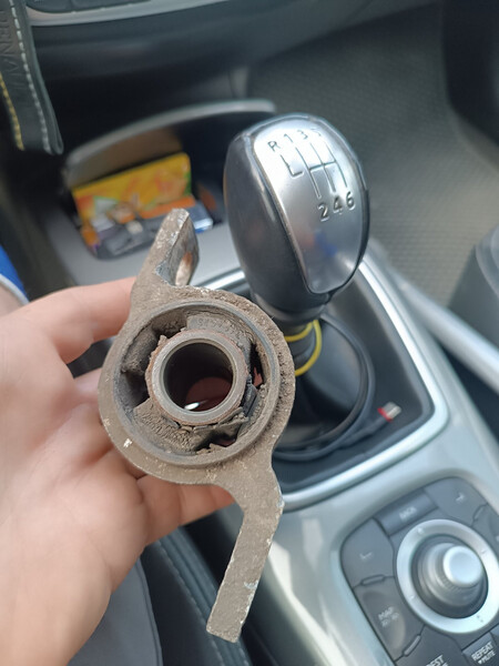 Важіль задній Volvo XC90  2005 універсал 1.6 Дизель 