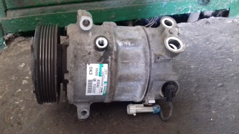 Компрессор кондиционера Opel Insignia A универсал 2011 г.  2.0 л дизель Ровно