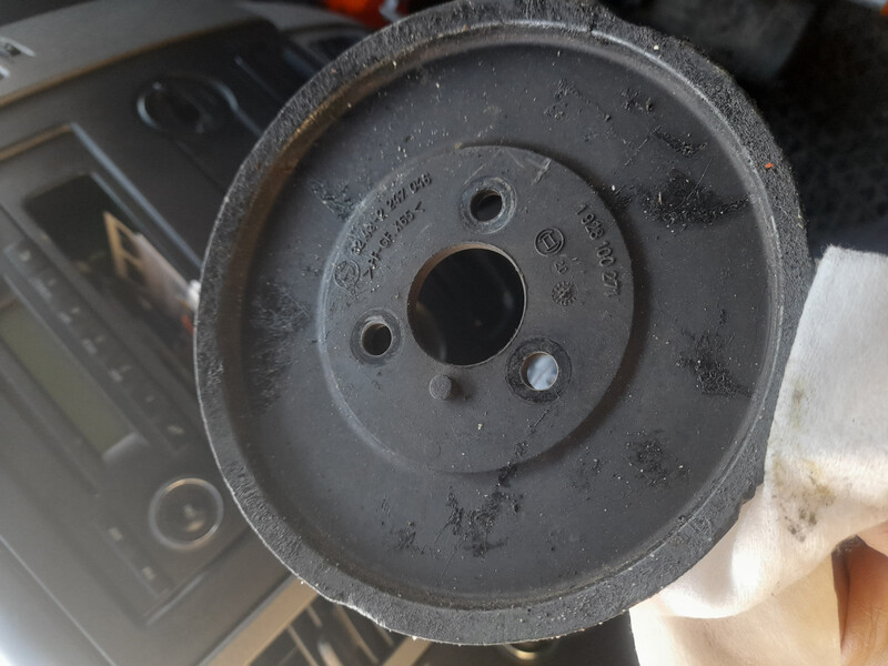 Шкив гидроусилителя BMW 5 Series E39  2002 универсал 2.9 Дизель Львов