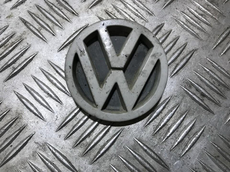 Ємблема багажника Volkswagen Passat B3  1990 универсал 1.6 Бензин Измаил