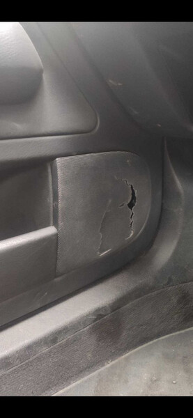 Решетка динамика Audi A4 2004 г.  1.6 л бензин Киев