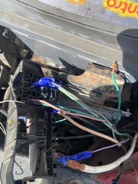 Блок предохранителя под левым колесом Nissan Rogue  2017 3.0 Бензин Киев