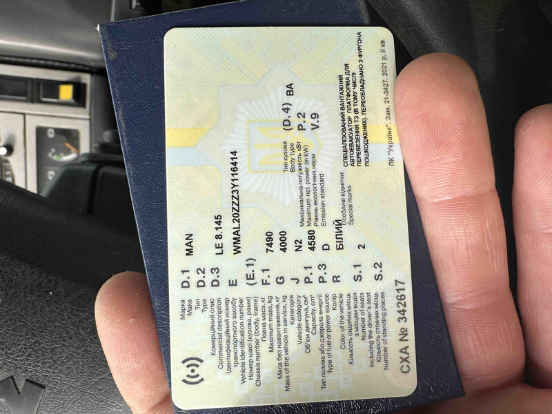 Форточка правая MAN LE 1995 г.  4.6 л дизель Ровно