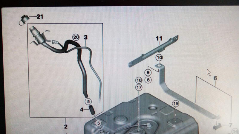 Заливная горловина бензобака мочевины BMW 5 Series  2013 універсал 2.0 Дизель 