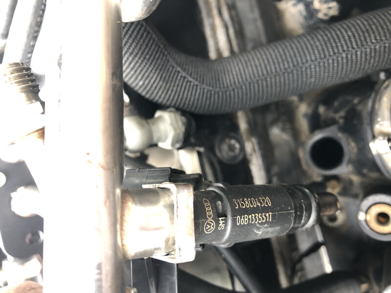 Форсунка 06B133551T   Audi A4