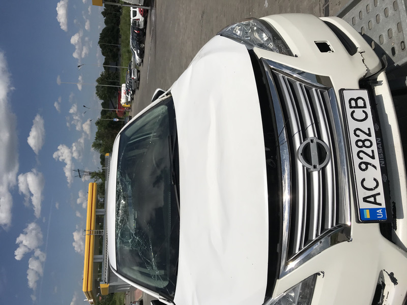 Бампер голий Nissan Sentra  2014 1.8 Бензин 