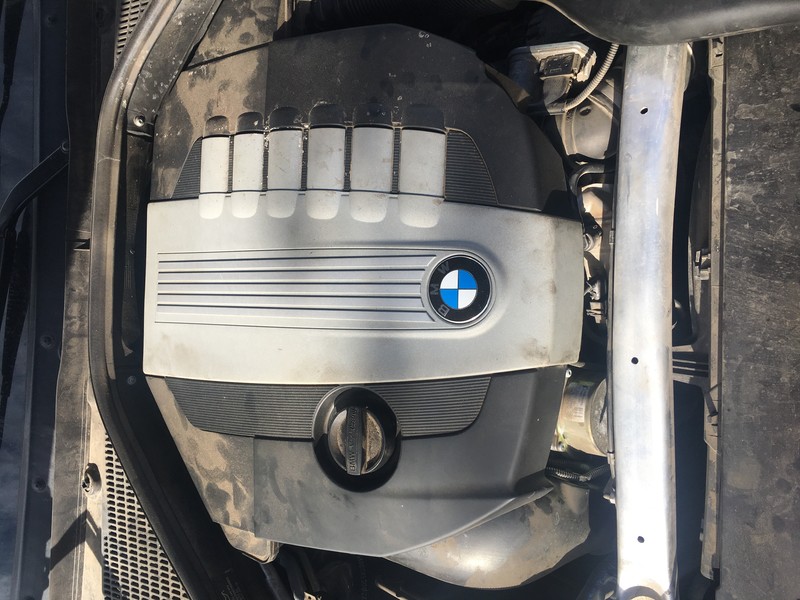 Кришка мотора BMW X5 E70  2009 3.0 Дизель Тернополь