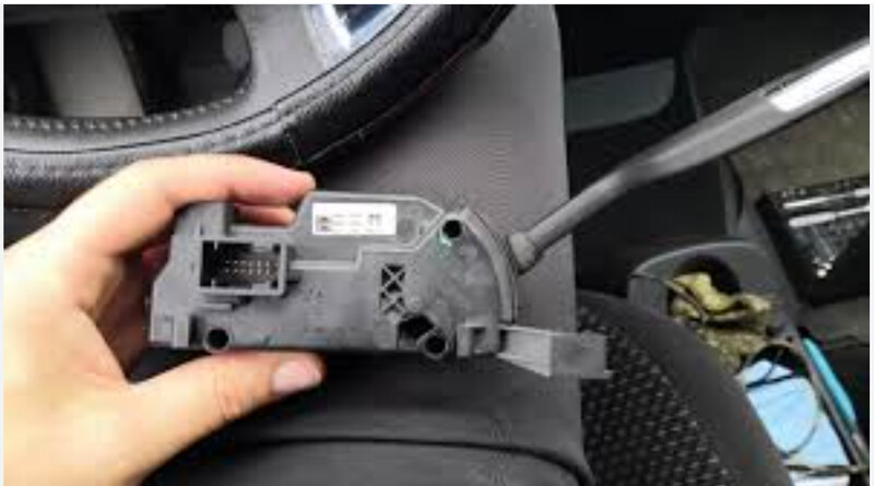 Подрулевой переключатель передач акпп Citroen Grand C4 Picasso  2011 1.6 Дизель Винница