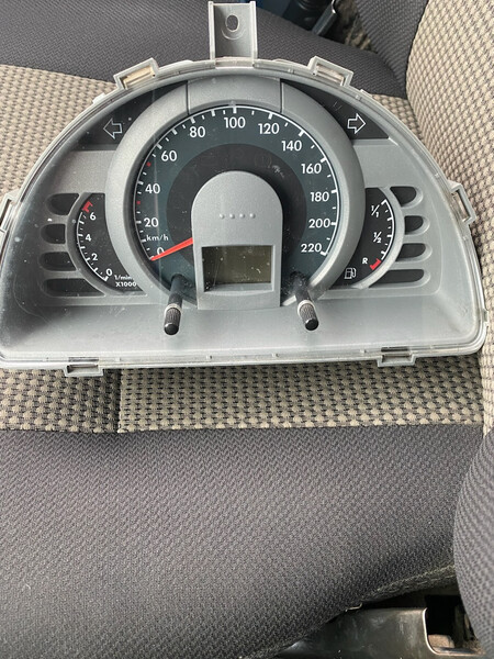 Панель приборов Volkswagen Fox  2007 хэтчбек 1.2 Бензин 