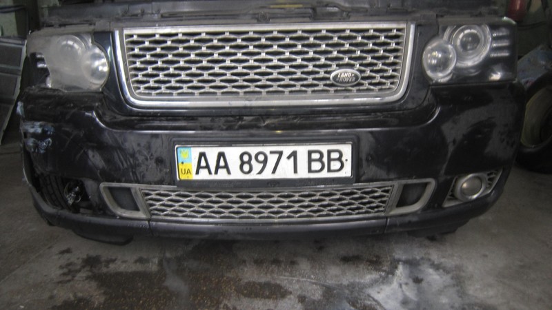 Бампер переднИЙ LR023698   Land Rover Range Rover