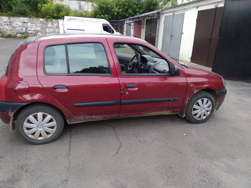 Стекло правое Renault Clio  2004 хэтчбек 1.6 Бензин Хмельницкий