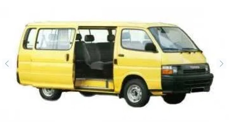 Двері передні ліві Toyota Hiace  1990 2.4 Дизель 