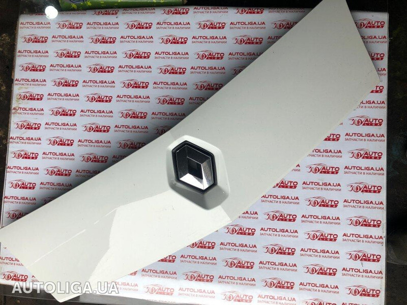 Решетка радиатора 8200499017   Renault Kangoo