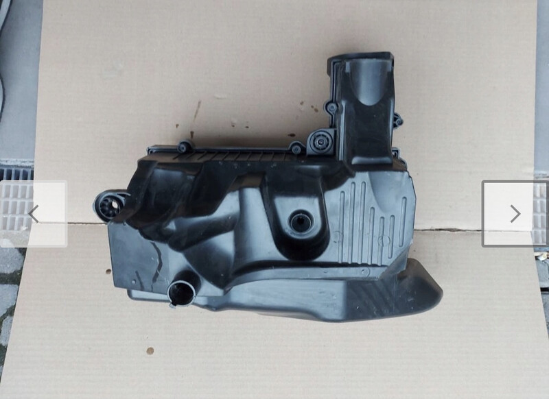 Корпус повітряного фільтра 7N0129607   Audi A6, Volkswagen Tiguan