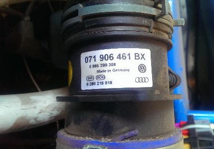 Bosch  0 280 218 017  Датчик расхода воздуха Volkswagen Vento JETTA 2002 2.8 Бензин 